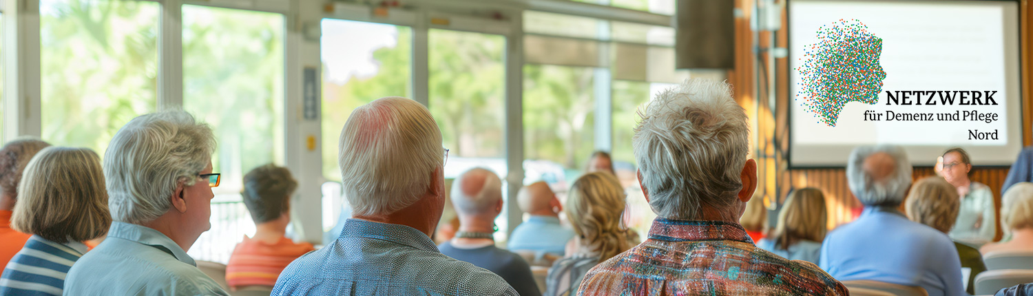 Vortrag Netzwerk-Nord Menschen sitzen in einem Veranstaltungsraum und hören einem Vortrag zu.